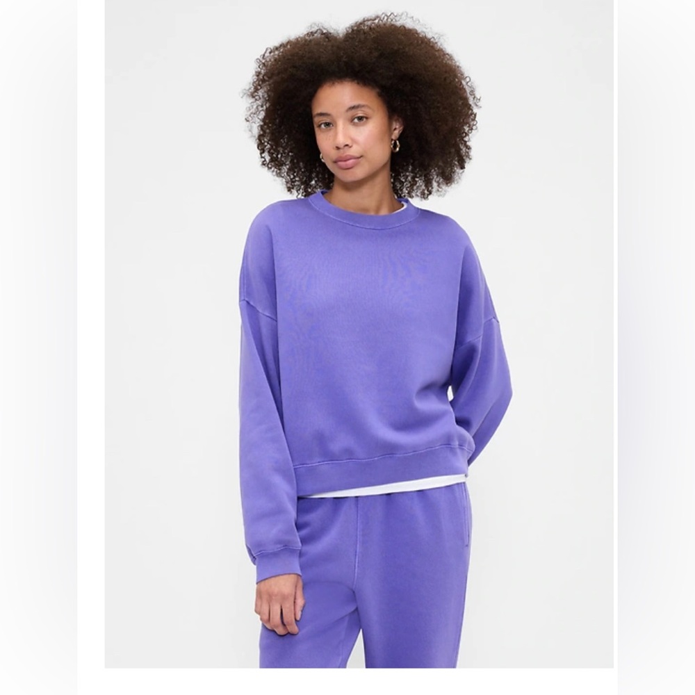 GAP-Crewneck Sweatshirt & jogger sweat pant SET (IRIS) NEW & sold out online